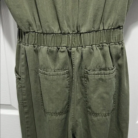 Universal Thread Dark Green Utility Jumpsuit - Picture 6 of 7